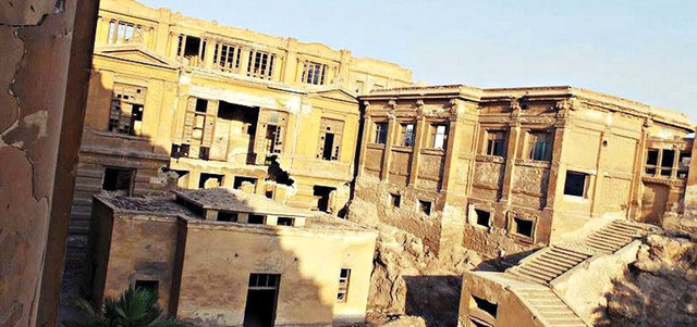 قصر الخديوي توفيق المهجور في حلوان. أرشيفية