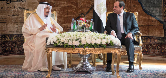 الرئيس المصري عبدالفتاح السيسي خلال مباحثاته مع خادم الحرمين الشريفين. رويترز