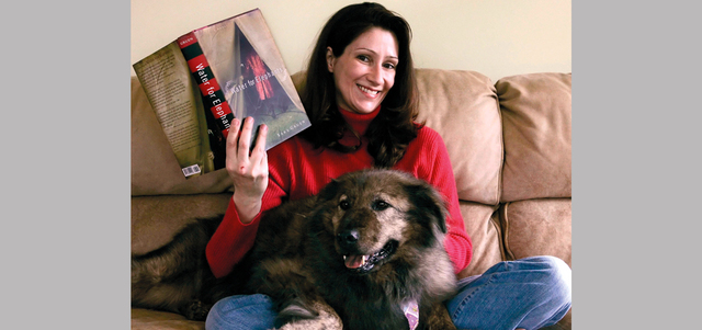 سارا غروين.