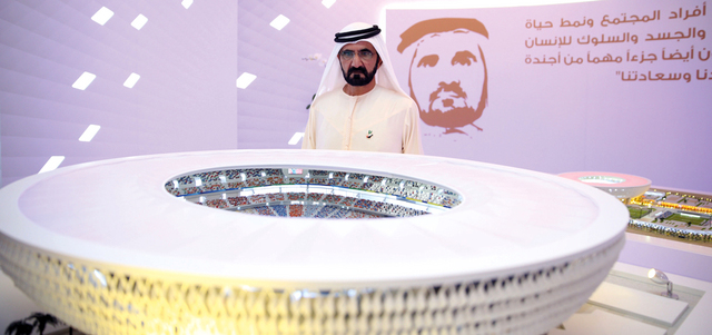 نائب رئيس الدولة يطلع على تصميم استاد محمد بن راشد. وام