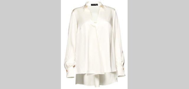 «ماغدا بوتريم»: قميص حريري بقصّة واسعة بـ1850درهماً في «بلومينغديلز».