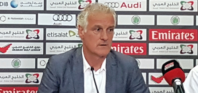 مدرب الشباب الجديد روتن. من المصدر