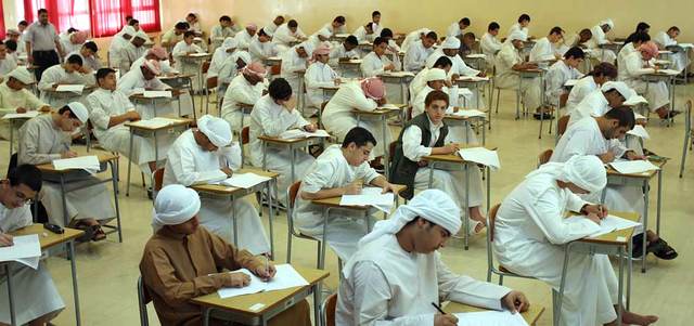 «أبوظبي للتعليم» أنهى الاستعدادات اللازمة لبدء الامتحانات الأحد المقبل.  الإمارات اليوم