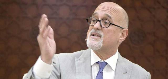 دانييل غلبرت : أستاذ علم النفس بجامعة هارفرد