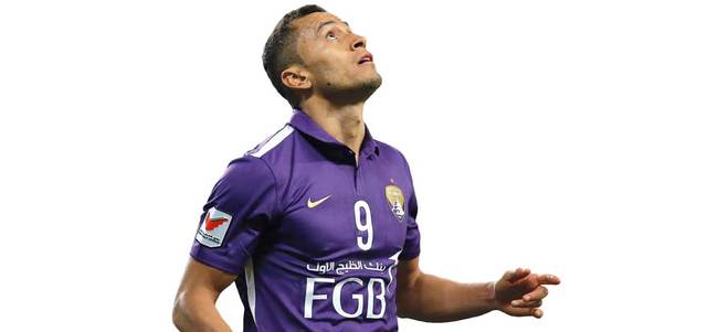 دوغلاس يرغب في زيارة شباك الجزيرة وقيادة العين للقب الكأس. تصوير: إريك أرازاس