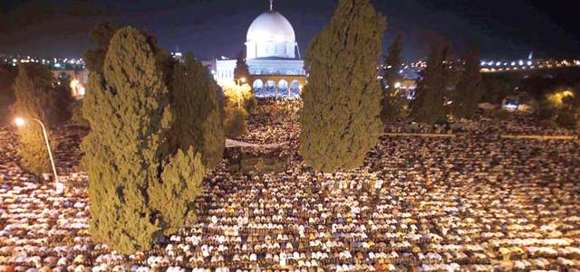 الفلسطينيون يشدّون الرحال إلى «الأقصى» في رمضان من كل المناطق. أرشيفية