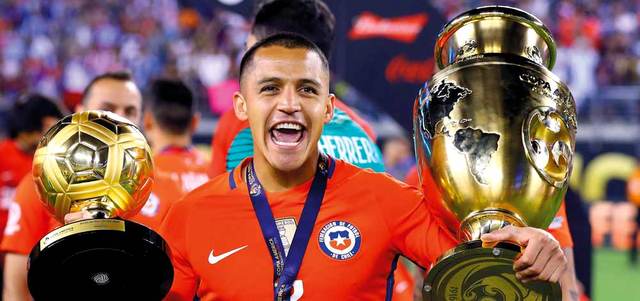 أليكسيس سانشيز أفضل لاعب في «كوبا أميركا».  غيتي