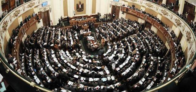 محللون أكدوا أن الضوابط الجديدة للأحزاب مؤقتة ومرتبطة بظروف اكتمال البنيان التشريعي.   أرشيفية