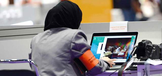 معهد أبوظبي للتعليم والتدريب المهني سيتولى تأهيل العدد المطلوب لشغل مهنة «ضابط صحة وسلامة مهنية». من المصدر