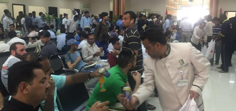 البلدية قامت بتوزيع مشروبات باردة على المتعاملين