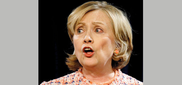 هيلاري كلينتون المرشحة للرئاسة الأميركية من أقوى نساء العالم تفضّل تسريحة شعر البوب القصيرة.