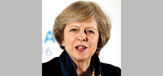 تيريزا ماي رئيسة حكومة بريطانيا تفضّل قَصة البوب.