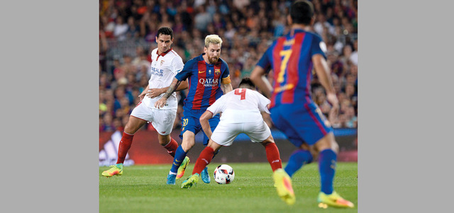 برشلونة يراهن على ميسي وسواريز في انطلاقة الموسم الجديد. أ.ف.ب