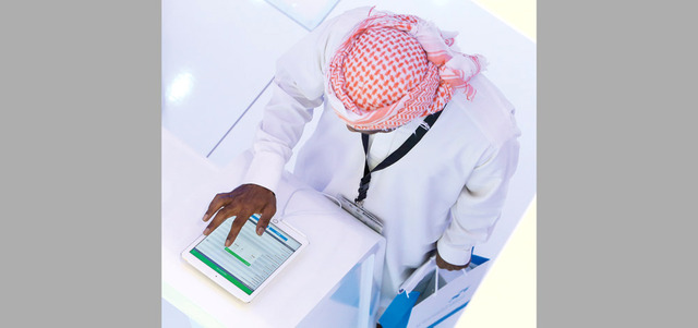 «الموارد البشرية»: شروط وقيود تدريب وعمل الطلبة والأحداث تهدف إلى حمايتهم. تصوير: باتريك كاستيلو