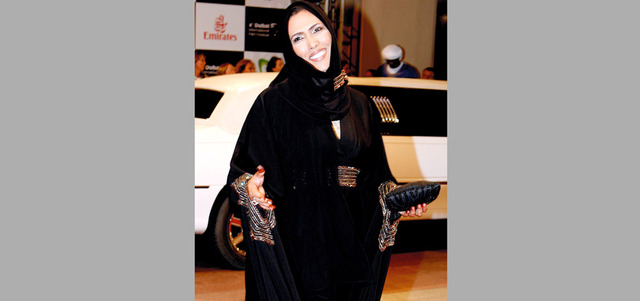 سميرة أحمد قدمت نموذجاً مميزاً على الخشبة، واستطاعت الانتقال بالدور النسائي إلى صيغة أكثر احترافية، وواءمت بين عملها في وزارة الثقافة وأدوارها على المسرح والتلفزيون.