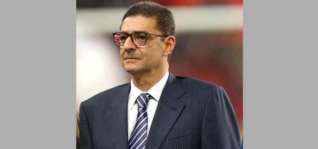 رئيس النادي الأهلي المصري محمود طاهر.