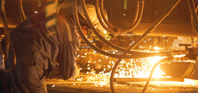 الصناعة الوطنية في الدولة وصلت إلى حدود ومقاييس عالمية في جودة المنتج. أرشيفية