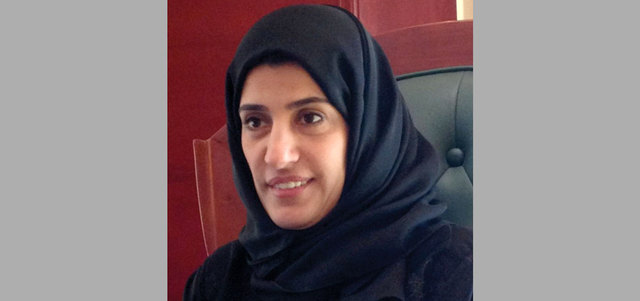 فوزية غريب : «قرار الوزارة جاء نتيجة وجود وفرة في معلمي اللغة العربية».