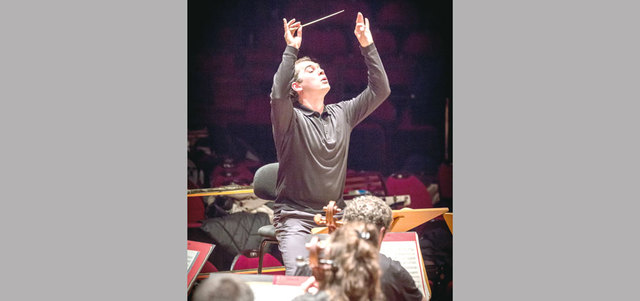 يشمل الموسم عروضاً موسيقية وحوارات ودروساً فنية ومحاضرات لعدد من أهم الموسيقيين المعاصرين.

من المصدر.