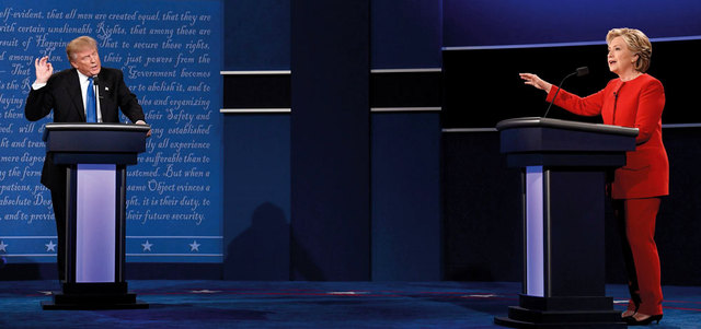 ترامب فقد السيطرة على أعصابه بعد وقت قصير من بدء المناظرة. أ.ف.ب