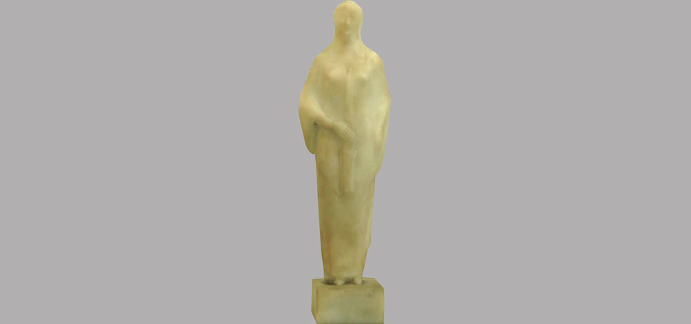 القطعة الأغلى والأقدم ضمن المجموعة تعود للفنان المصري محمود مختار وهي منحوتة تحمل اسم «الأميرة»وتعود إلى الفترة الممتدة بين 1925 و1930.
