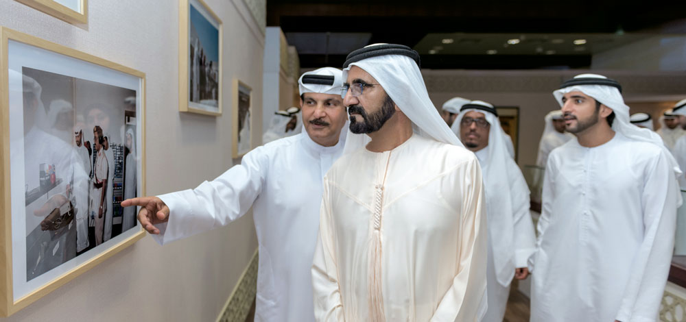 محمد بن راشد زار المعرض التاريخي لجهاز أمن الدولة واطلع على التقنيات الحديثة التي يستعين بها الجهاز في إنجاز مهامه.
من المصدر