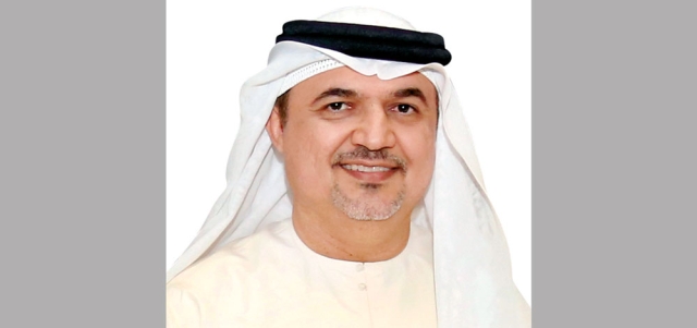 علي عبدالله آل علي : مدير إدارة الترخيص العقاري في دائرة الأراضي والأملاك بدبي