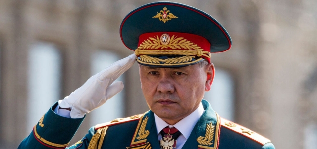 سيرغي شويغو: وقف الغارات يمكن أن يساعد على إنجاح محادثات الفصل بين المعارضة المعتدلة والإرهابيين. أ.ب