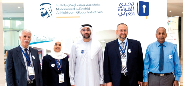 لجنة التحكيم.