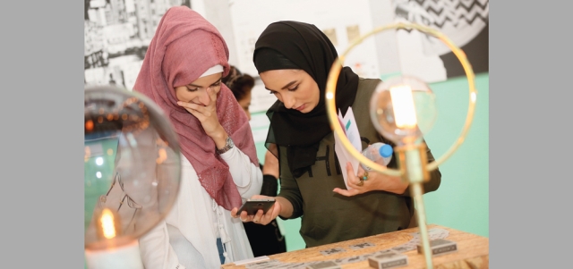 الأسبوع ينظم بمشاركة 550 مصمماً على مدار 6 أيام.
من المصدر