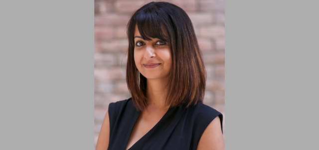 ليلى بن بريك: &laquo;ما نراه اليوم عبارة عن تقدير متزايد للفنون والثقافة في المنطقة، فضلاً عن تعميق الوعي بالحوارات الثقافية الجارية بين العديد من المجموعات وأجيال الفنانين الذين اختاروا دولة الإمارات لتكون موطناً لهم، وليسهموا في مجتمعاتها النابضة بالحيوية والإ