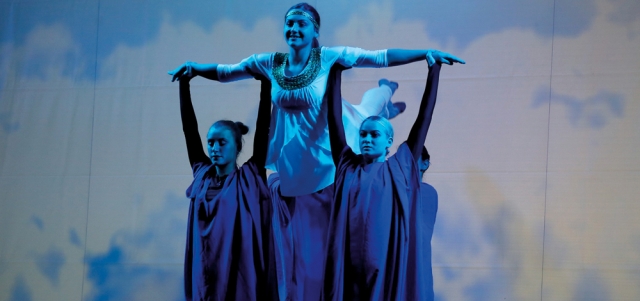 مسرح الظل.. الحركة بطلة المشهد.

من المصدر