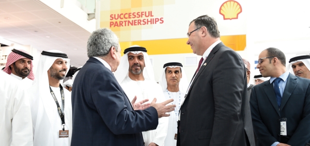 حامد بن زايد شدد على أهمية الاستفادة من &laquo;أديبك&raquo; في عرض التطور الكبير الذي يشهده قطاع النفط والغاز في أبوظبي. وام