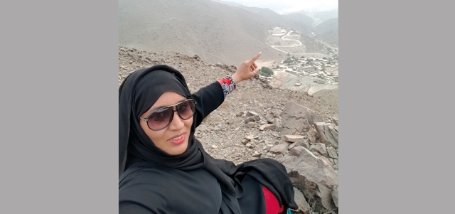 رحاب الضنحاني تحدت ظروفها المهنية والقيود المجتمعية لخوض عالم فسيح من الاستكشافات المثيرة. الإمارات اليوم