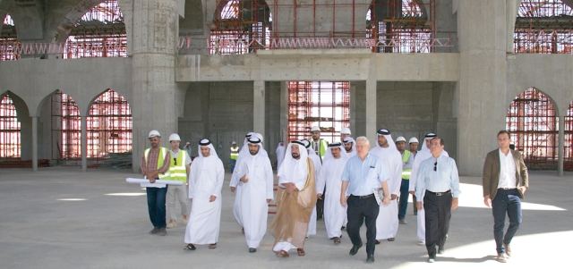 سلطان القاسمي تفقد مشروع أرض المعارض والمؤتمرات وجامع الشارقة. من المصدر