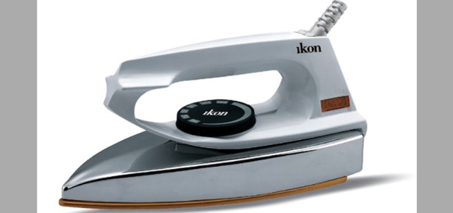 مكواة غير مطابقة لمواصفات السلامة المتعلقة بارتفاع درجة الحرارة. من المصدر