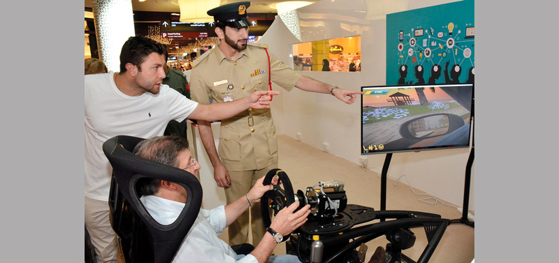 شرطة دبي تعرض أحدث تطبيقاتها الافتراضية في أسبوع الإمارات للابتكار.  من المصدر