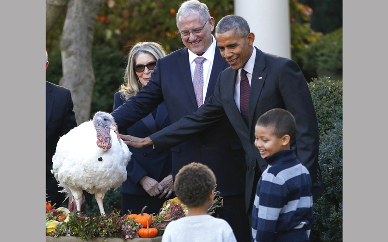 أوباما وعد بالاستمرار في «العفو» عندما يعود مواطنا عاديا. أ.