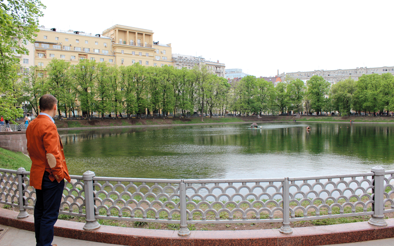 العديد من الأثرياء الروس اختاروا العيش في منطقة بحيرات البطريرك طلباً للهدوء. أرشيفية