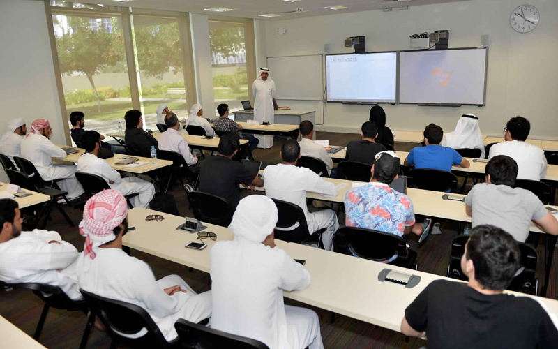 خطة «تربية الوطني» ستتناول الأعباء الوظيفية ورفاهية المعلم والطالب والمخرج التعليمي. أرشيفية