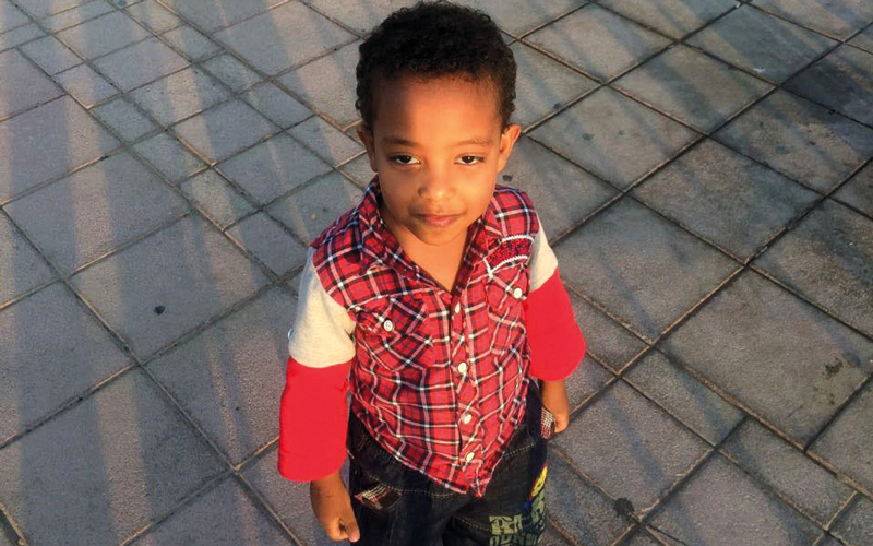 «كريم» عمره 4 سنوات ويحتاج إلى حليب وغذاء من نوع خاص. أرشيفية