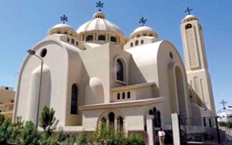 الكنيسة البطرسية بُنيت على الطراز «البازيليكي» . من المصدر