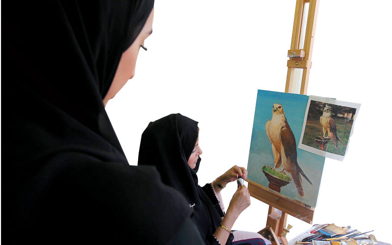 يحتوي المعرض على بعض الصور القديمة التي يزيد عمرها على 112 سنة للشيخ زايد الأول بين أبنائه وأعيان أبوظبي، والتي تم التقاطها عام 1904 في صورة جماعية كبيرة.