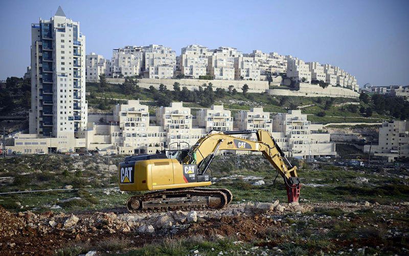 الوحدات الاستيطانية في «رامات شلومو» ستلتهم المزيد من الأراضي الخاصة التي تعود ملكيتها إلى فلسطينيين في القدس. الإمارات اليوم