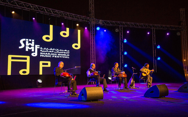 عزف جماعي شارك فيه الفنانون الأربعة بمقطوعات من التراث الموسيقي العربي.

من المصدر
