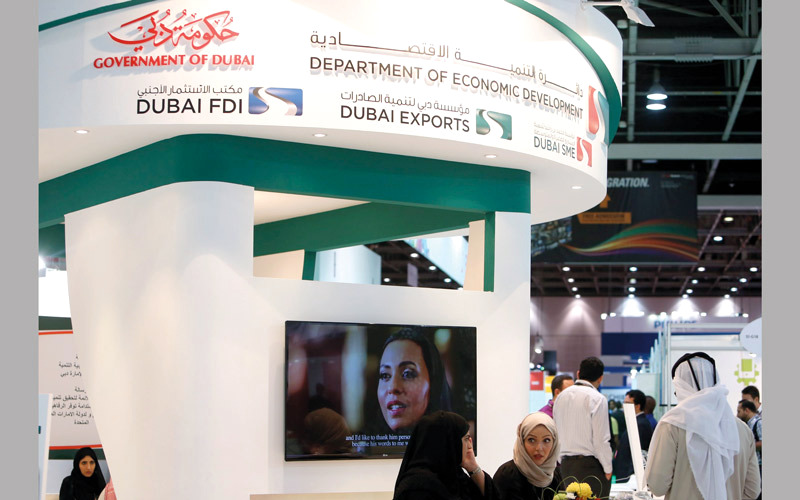 «اقتصادية دبي» دعت المنشآت التجارية إلى الالتزام بقوانين الدولة واشتراطات مزاولة الأعمال التجارية.  تصوير: أشوك فيرما
