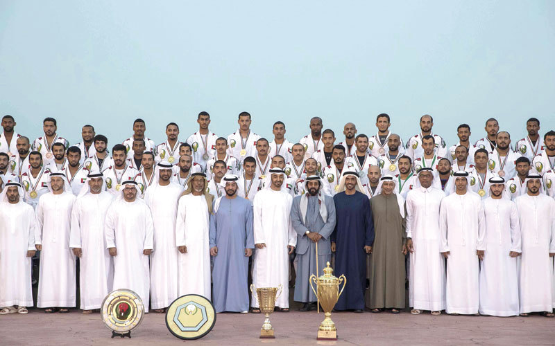 محمد بن زايد خلال استقبال أبطال «الجوجيتسو». وام