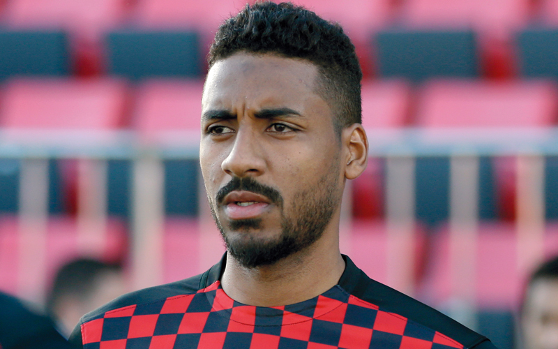 خميس إسماعيل.