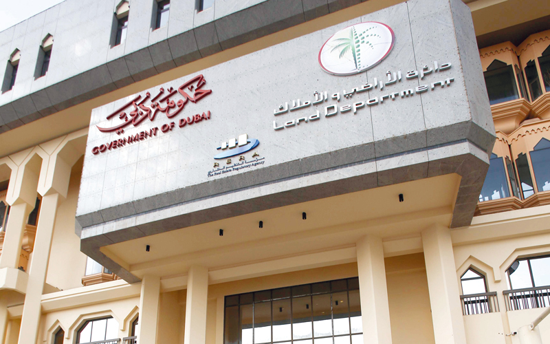 «الدائرة» اشترطت في تعميمها تقديم نسخة من عقد التسويق بين مكتب الوساطة ومالك العقار. تصوير: أشوك فيرما