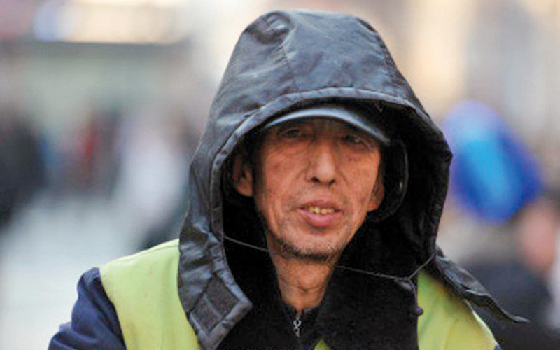 زهاو تلقى مساعدة جيرانه عند وفاة أبيه وهو طفل. أرشيفية